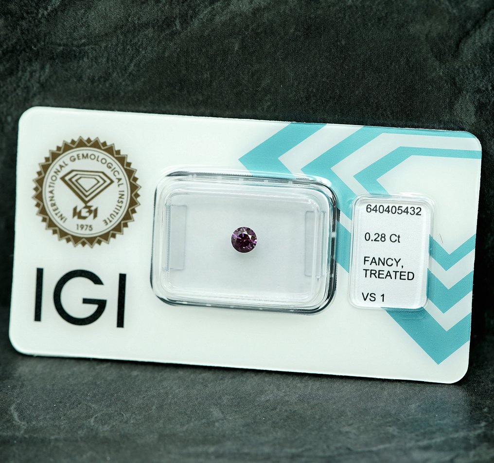 1 pcs Diamante  (Con trattamento colore)  - 0.28 ct - VS1 - International Gemological Institute (IGI) #4.3