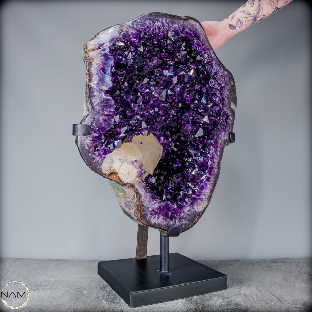 Intensive natural amethyst druse with calcite crystal on stand A true masterpiece from Bolivia (42 kg)- 42359.71 g #4.3