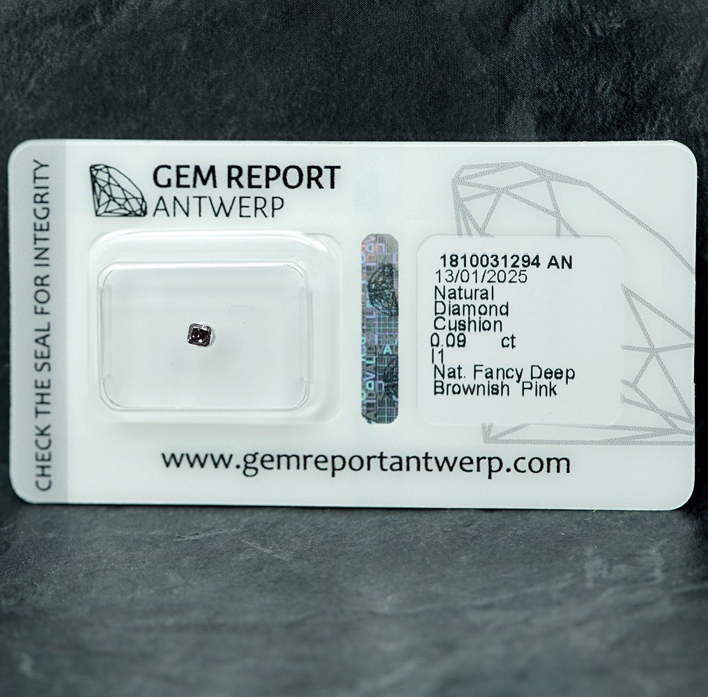 1 pcs Diamant (Naturfarvet) - 0.09 ct - Fancy deep Brunlig Lyserød - I1 - Gem Report Antwerp (GRA) #1.0