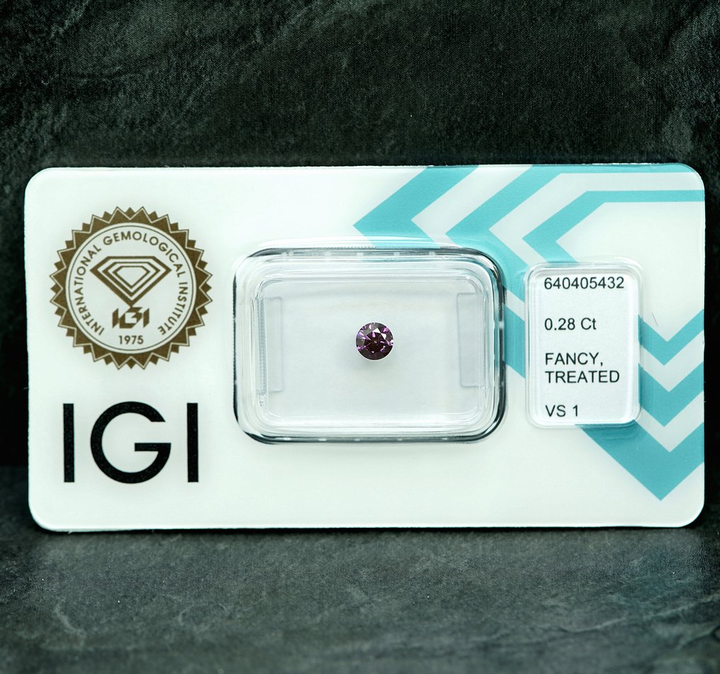 1 pcs Diamante  (Con trattamento colore)  - 0.28 ct - VS1 - International Gemological Institute (IGI) #1.0