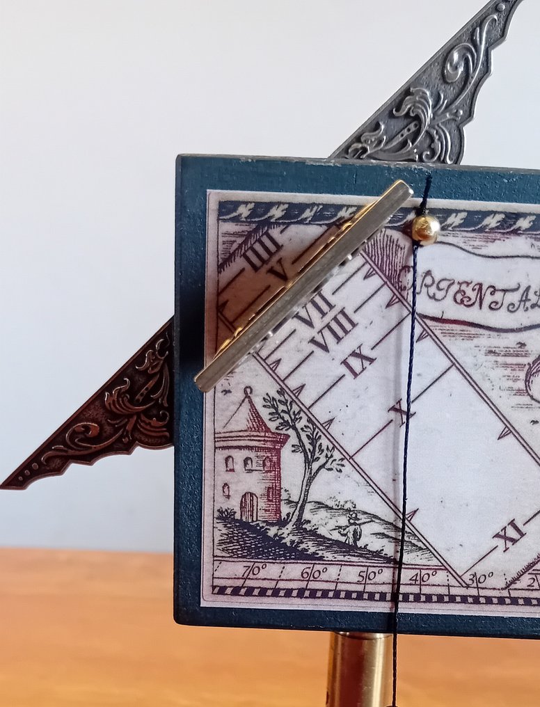 France - Πολυεπίπεδη ηλιακή ρολόι για εσωτερικό ή εξωτερικό. - Ξύλο, Χαρτί, Γυαλί, Μέταλλο - Γαλλία - 1990-2000 - Πολυεπίπεδη ηλιακή ρολόι #4.3