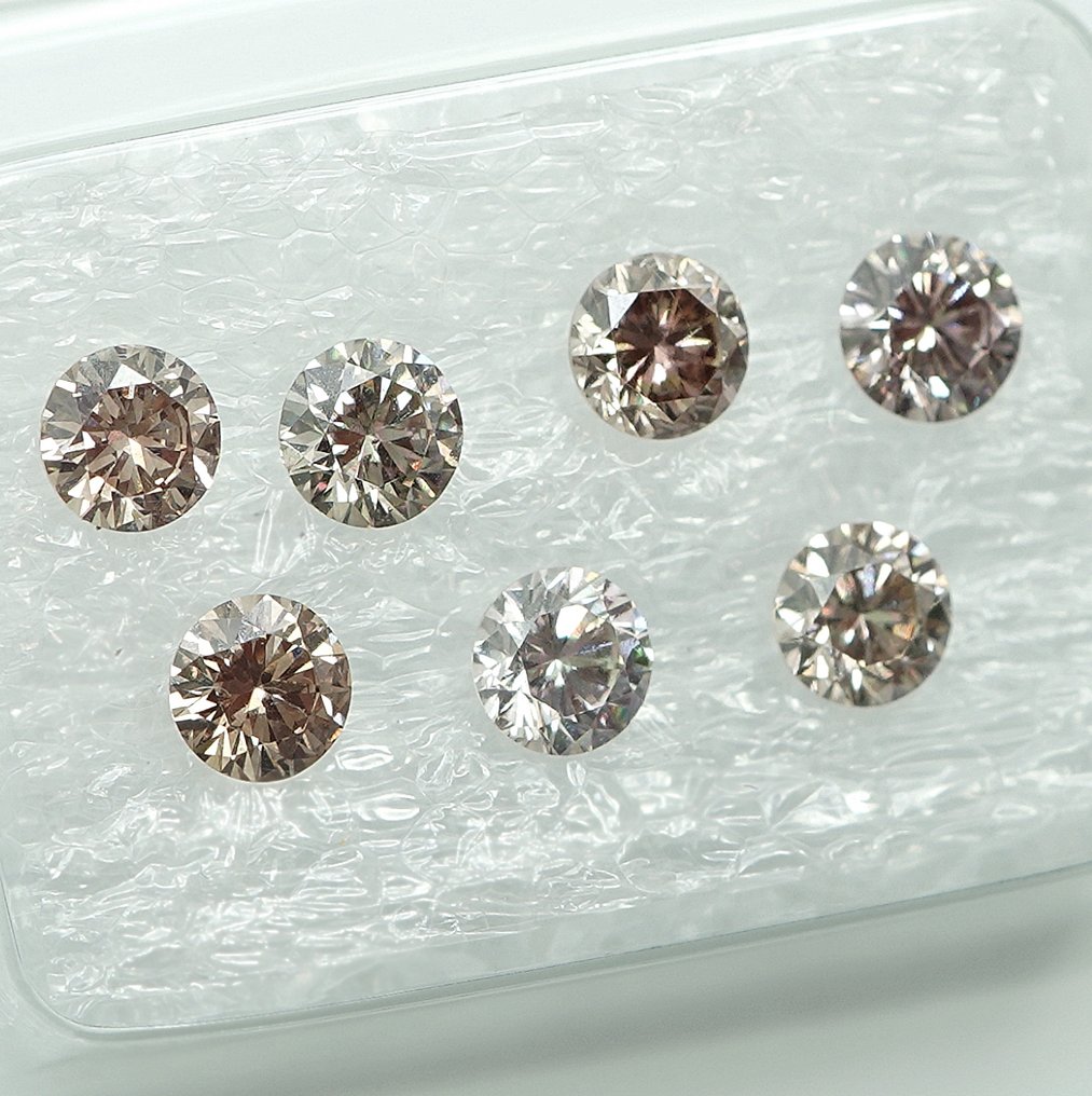 7 pcs 钻石  (天然色彩的)  - 1.03 ct 棕色, 混合粉色 - VS1 轻微内含一级, SI1 微内含一级 - 安特卫普宝石报告（GRA） #2.1