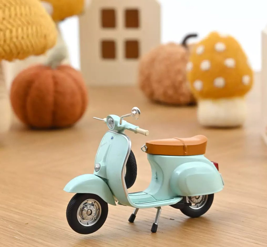 Norev 1:43 - 模型摩托车 - Vespa #3.2