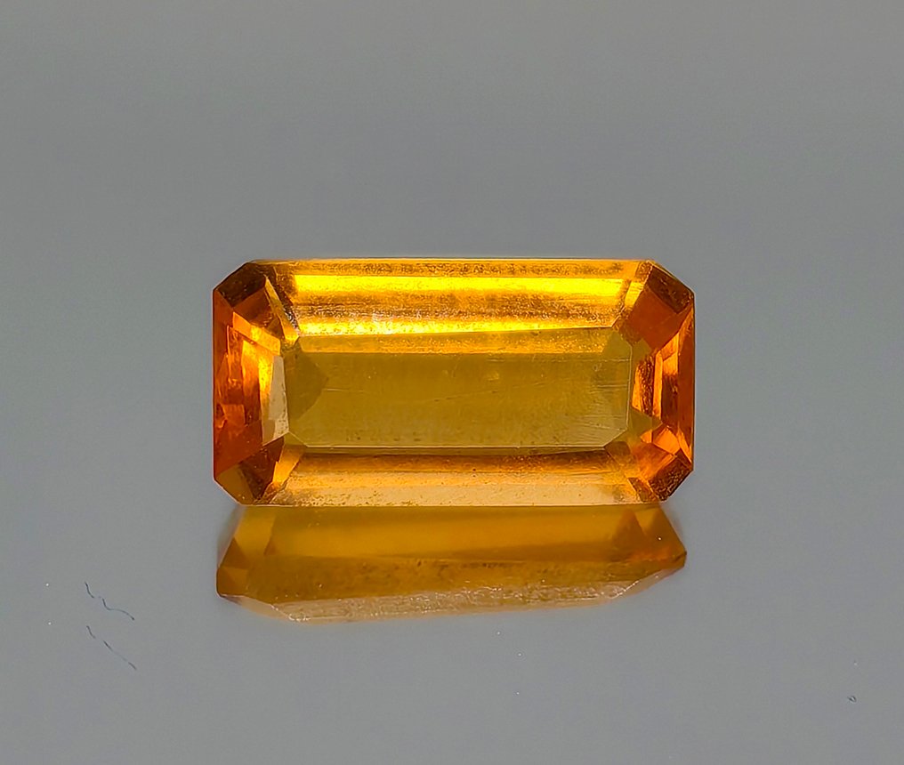 Bez ceny minimalnej
 Opal ognisty  - 2.01 ct - Antwerp Laboratory for Gemstone Testing (ALGT) #1.0