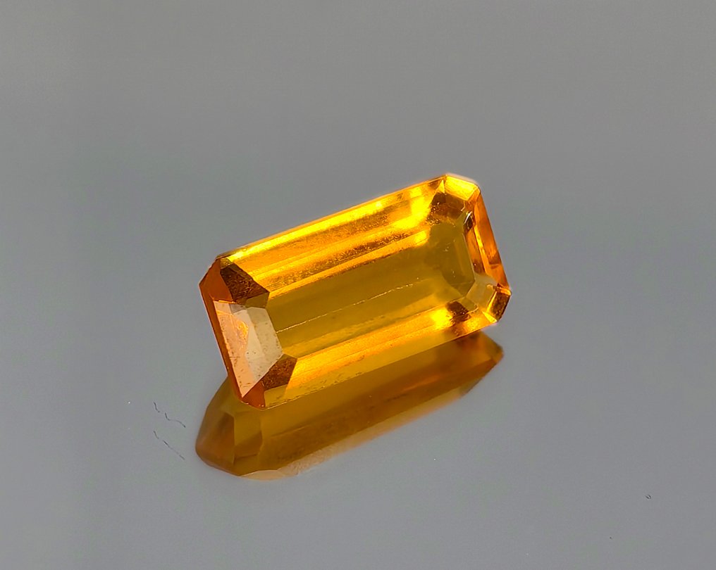 Bez ceny minimalnej
 Opal ognisty  - 2.01 ct - Antwerp Laboratory for Gemstone Testing (ALGT) #1.0