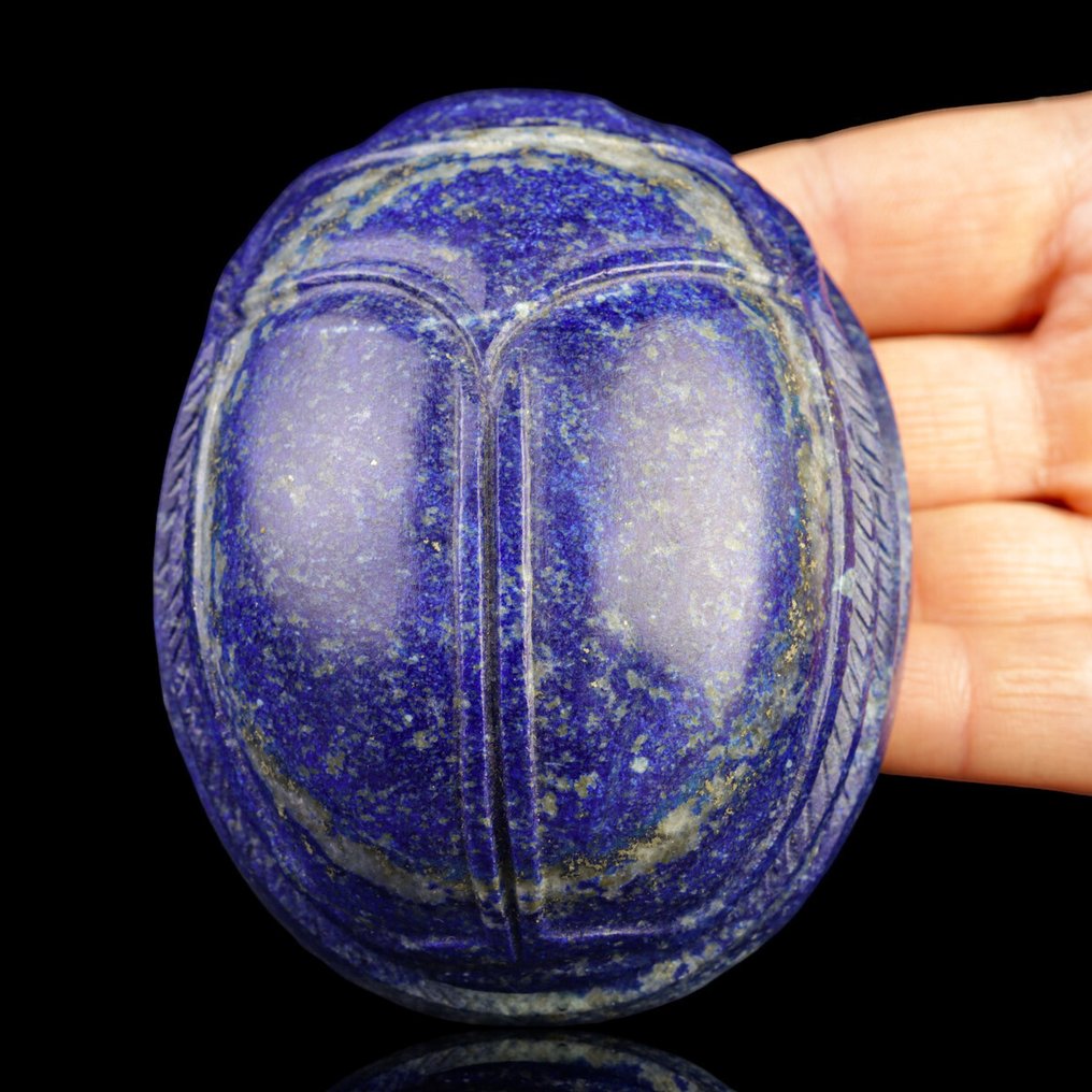 埃及甲虫在青金石中——重生的象征。 - 高度: 91.7 mm - 宽度: 71 mm- 461 g #1.0