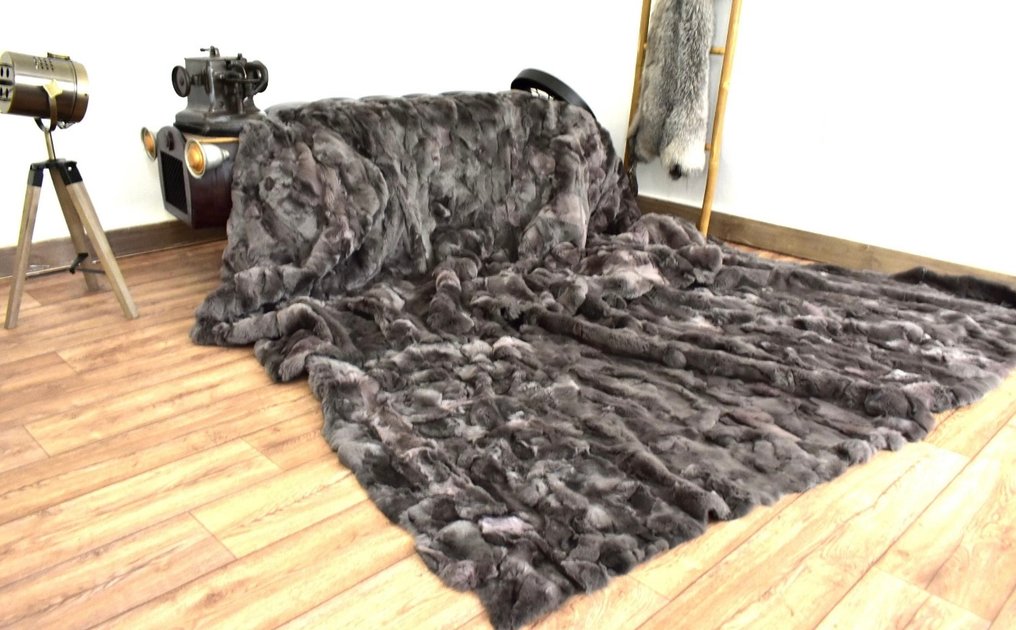 Bluish grey tones Blue Iris Blanket 230 cm 230 cm King Size