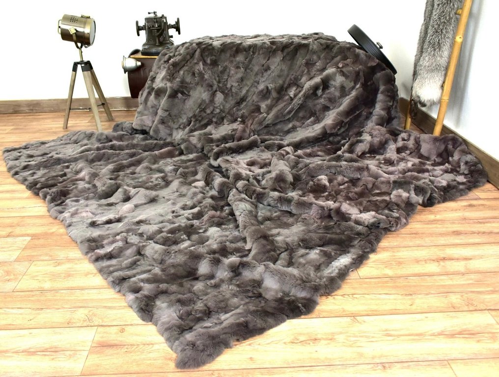 Bluish grey tones Blue Iris Blanket 230 cm 230 cm King Size