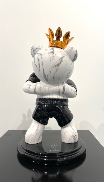 Van Apple - The Boxing Bear Chanel- Large #2.1