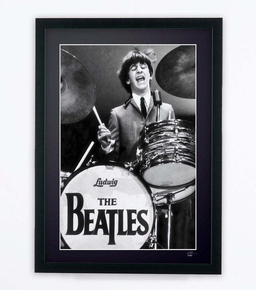 The Beatles - Ringo Starr 1964 - Fine Art Photography - Luxury Wooden Frame 70X50 cm - Limited Edition 02 of 20 - Serial 131 - Original Certificate (COA), Hologram - 100% New. Shipping Reduction from 3 items #3.2