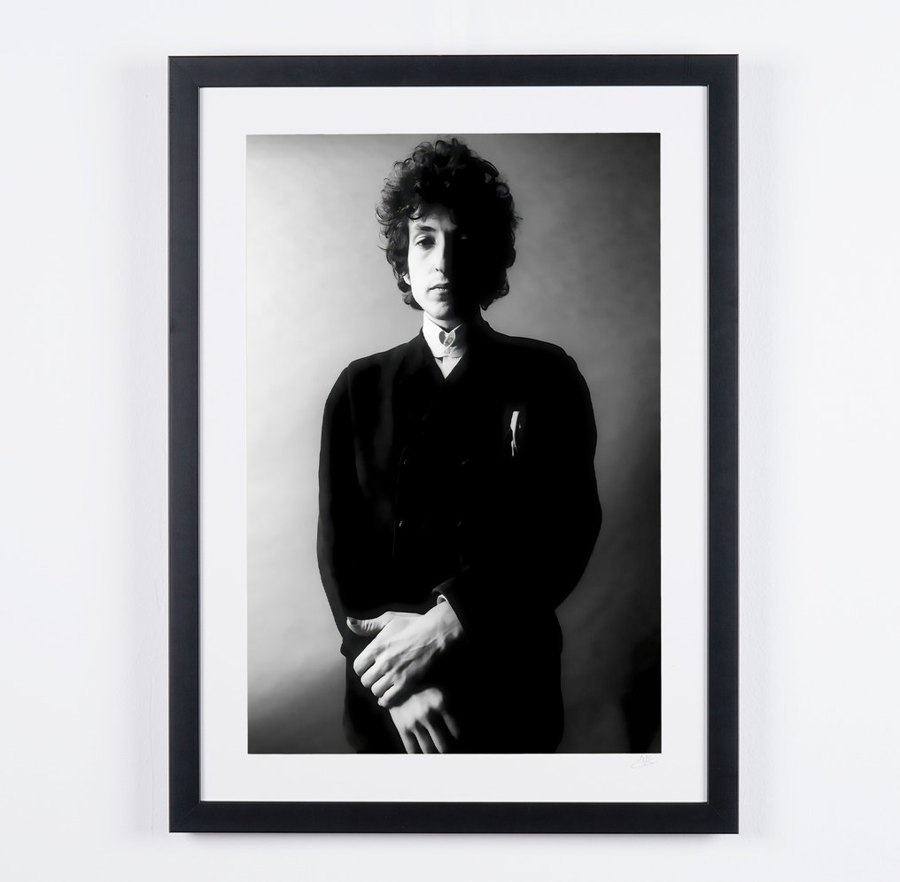 Bob Dylan 1965 - Fine Art Photography - Luxury Wooden Frame 70X50 cm - Limited Edition 02 of 20 - Serial 117 - Original Certificate (COA), Hologram - 100% New. Shipping Reduction from 3 items #3.2