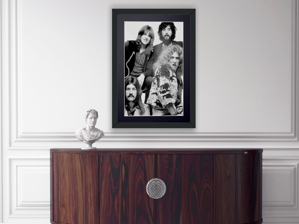 Led Zeppelin 1971 - Fine Art Photography - Luxury Wooden Frame 70X50 cm - Limited Edition 03 of 20 - Serial 133 - Original Certificate (COA), Hologram - 100% New. Shipping Reduction from 3 items #2.1