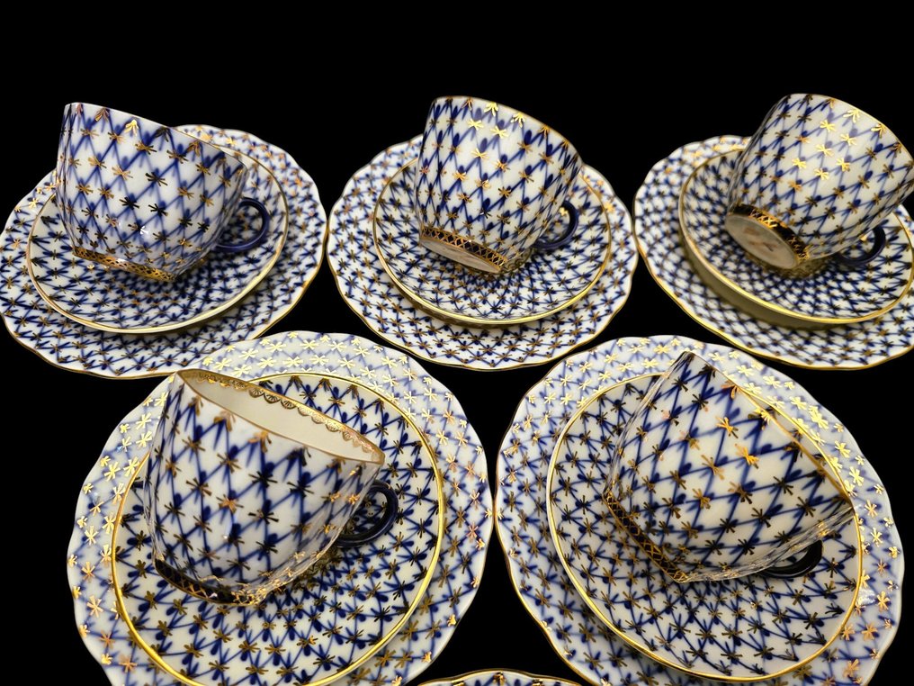 Lomonosov Imperial Porcelain Factory - A.Yatskevich - Kahviastiasto 6:lle (18) - Posliini - Lomonosov 'kobolttiverkko' #3.2