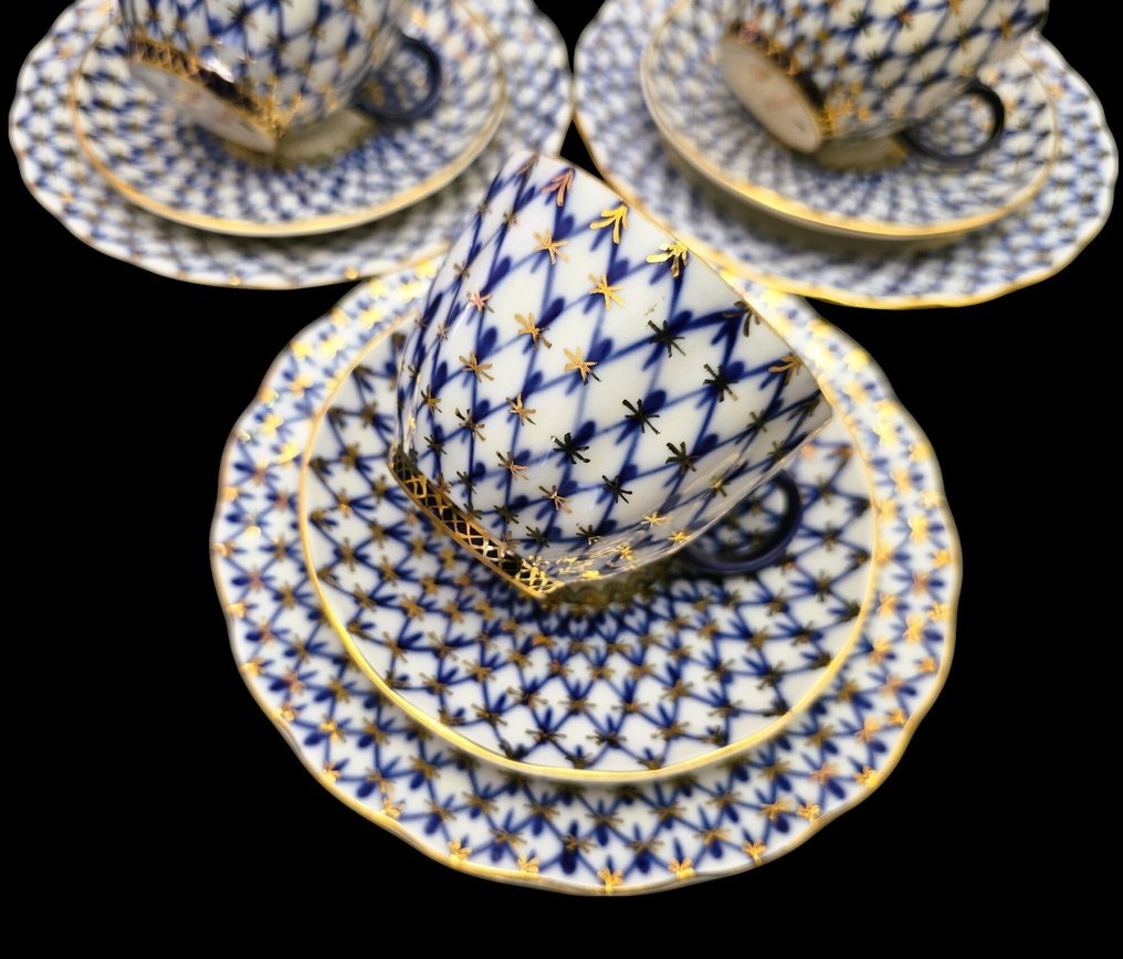 Lomonosov Imperial Porcelain Factory - A.Yatskevich - Kahviastiasto 6:lle (18) - Posliini - Lomonosov 'kobolttiverkko' #2.1