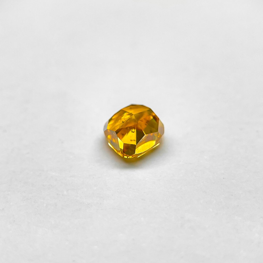 1 pcs 钻石 (天然色彩的) - 1.14 ct - 枕形 - Fancy vivid 黄色 橙色 - SI2 微内含二级 - 美国宝石研究院(GIA) #2.1