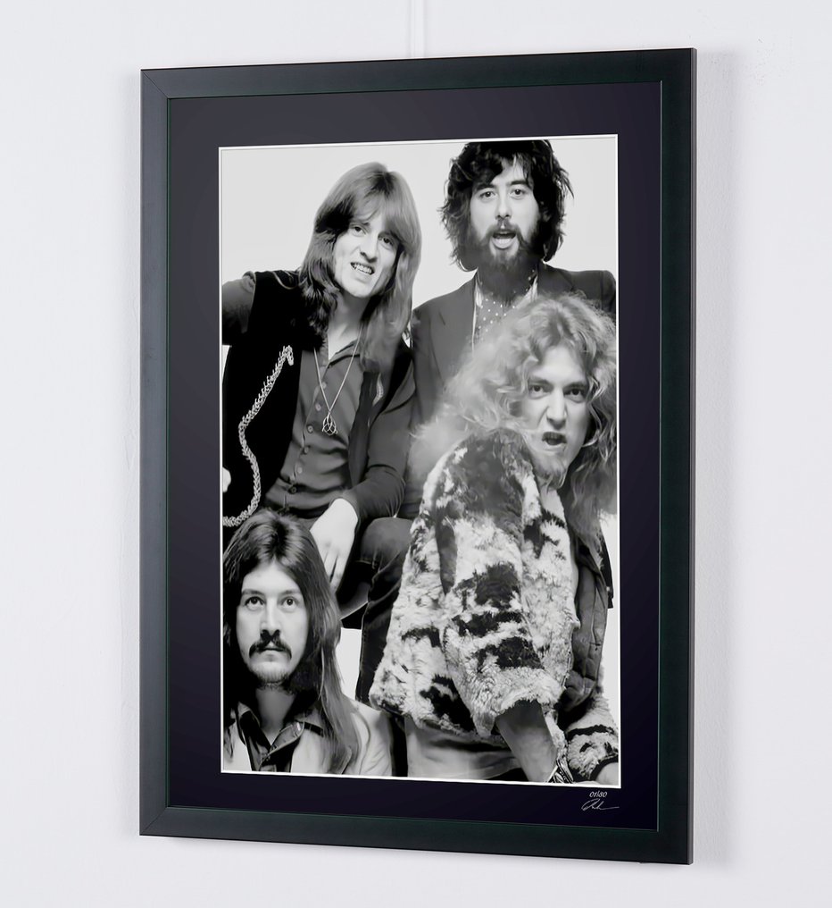 Led Zeppelin 1971 - Fine Art Photography - Luxury Wooden Frame 70X50 cm - Limited Edition 03 of 20 - Serial 133 - Original Certificate (COA), Hologram - 100% New. Shipping Reduction from 3 items #4.3