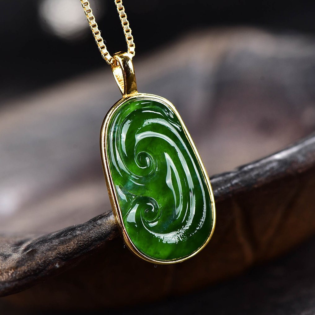 Geen Minimumprijs - ALGT-gecertificeerd - Ongemodificeerde Jade Hanger (Type A) - Een perfecte mix van vakmanschap en natuurlijke schoonheid- 2.5 g #4.3