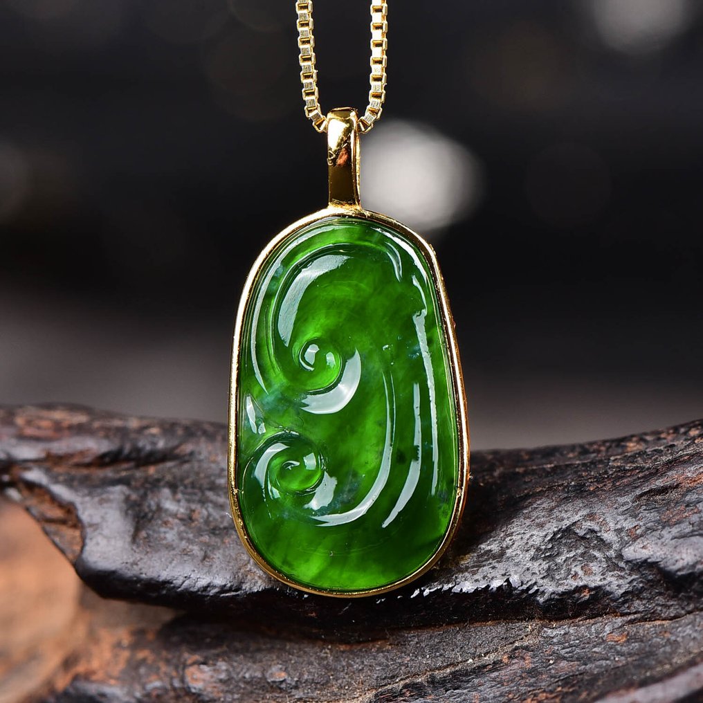 Geen Minimumprijs - ALGT-gecertificeerd - Ongemodificeerde Jade Hanger (Type A) - Een perfecte mix van vakmanschap en natuurlijke schoonheid- 2.5 g #1.0