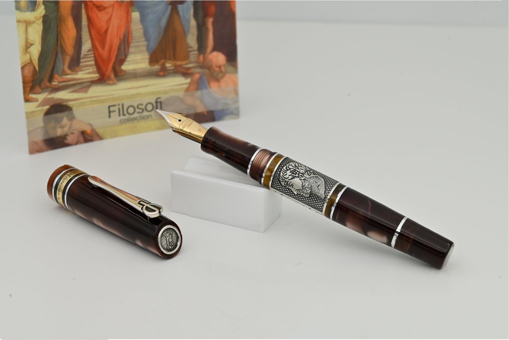 Maita - Collezione Filosofi: Anassimene | Edizione Limitata a 199 esemplari in resina italiana e argento - Vulpen #2.1