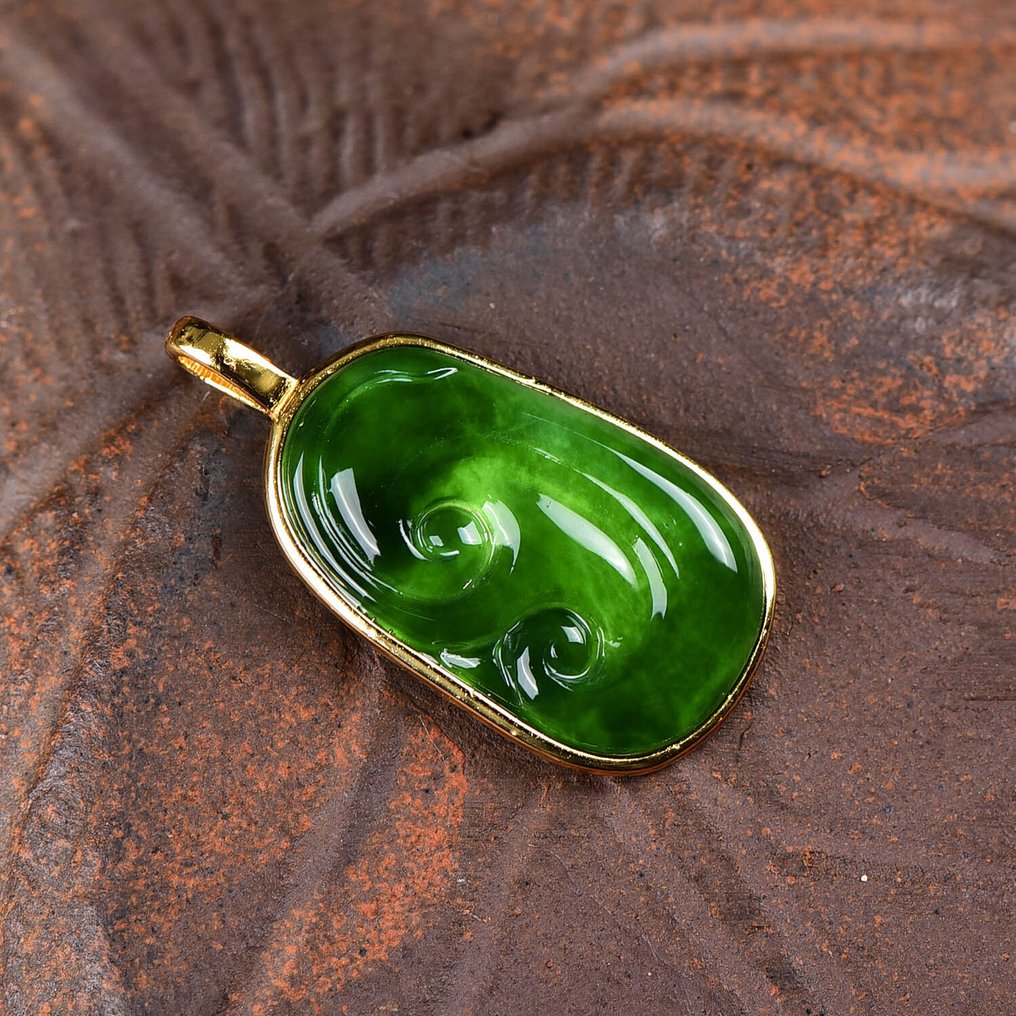 Χωρίς Τιμή Εφεδρείας - Πιστοποιημένο ALGT - Ακατέργαστο κρεμαστό κόσμημα από Τζακούτ (Τύπος Α) - Μια τέλεια σύνθεση τεχνικής και φυσικής ομορφιάς- 1.88 g #3.2