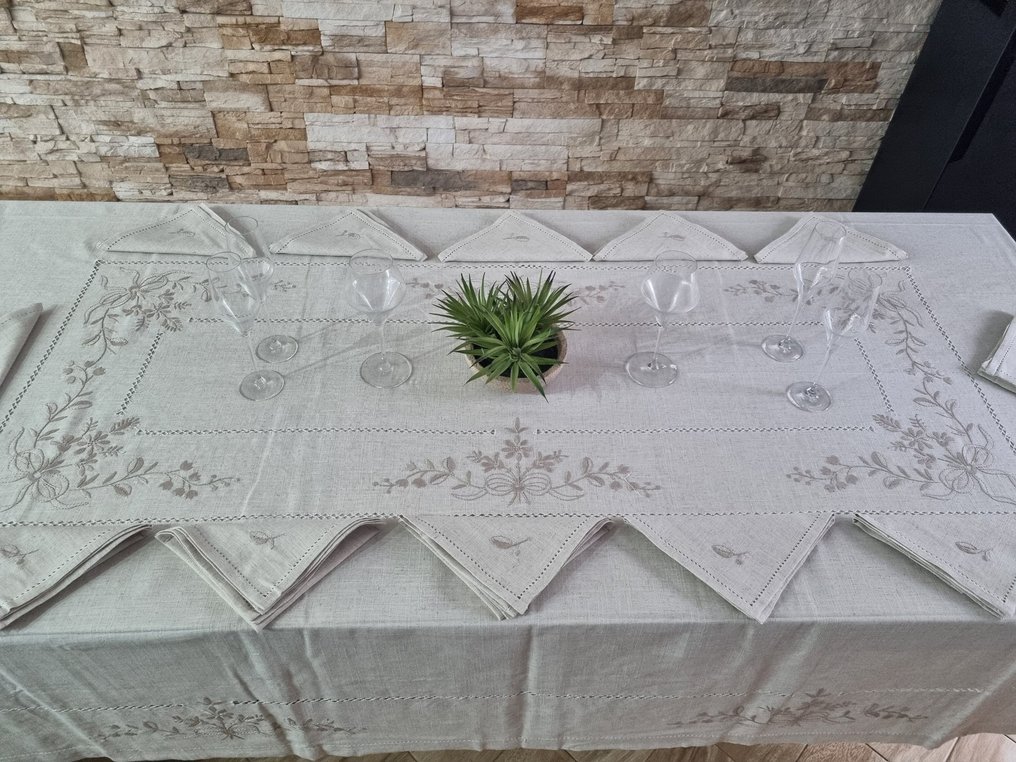 Tovaglia in canapa di lino con ricamo a mano 12 posti tablecloth handmade - Toalha de mesa - 270 cm - 175 cm #3.2