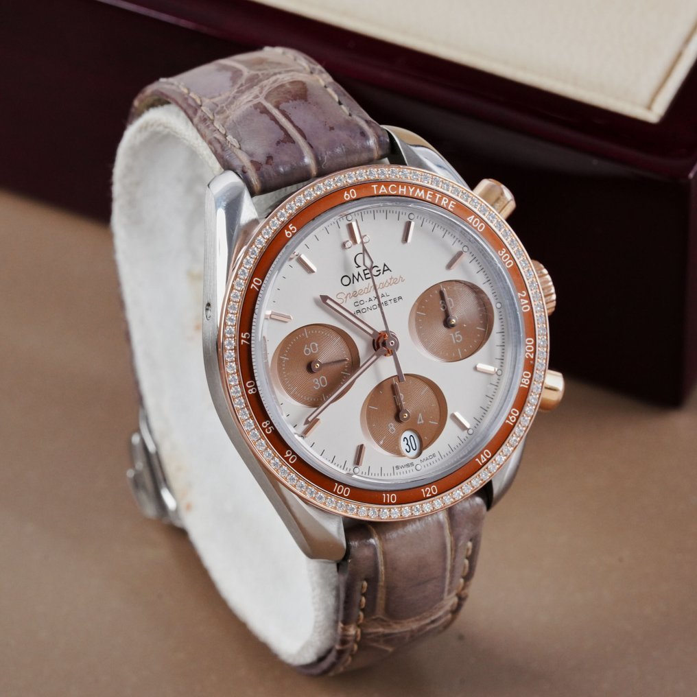 Omega - Co-Axial Chronograph Diamond Bezel Steel/ 18K Sedna Rose Gold - 324.28.38.50.02.002 - Damen - 2018 #2.1