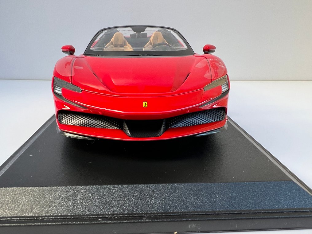 Bburago 1:18 - Machetă mașină - Ferrari SF90 Spider 2021 - 4 Aperture #3.2