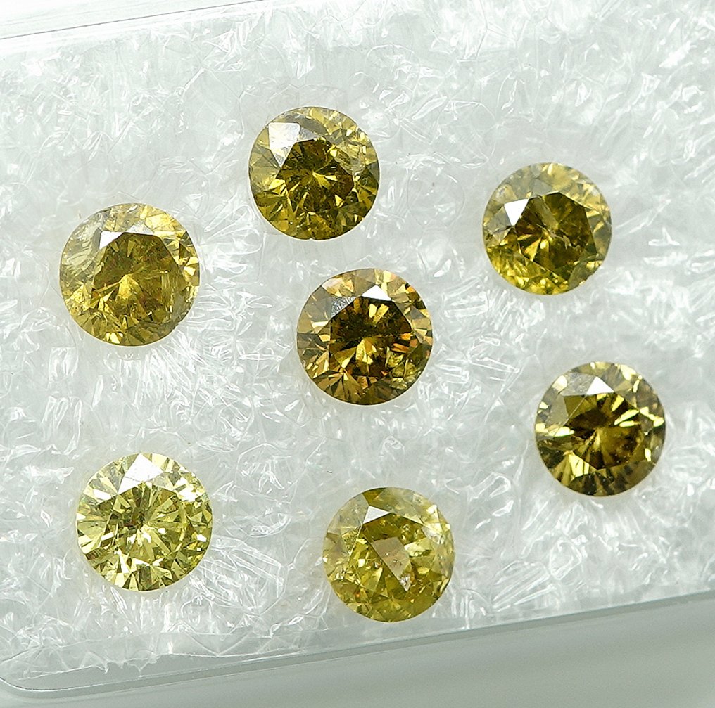 7 pcs Diamant  (Fargebehandlet)  - 1.02 ct - I1, I2 - Edelstensrapport Antwerpen (GRA) #1.0