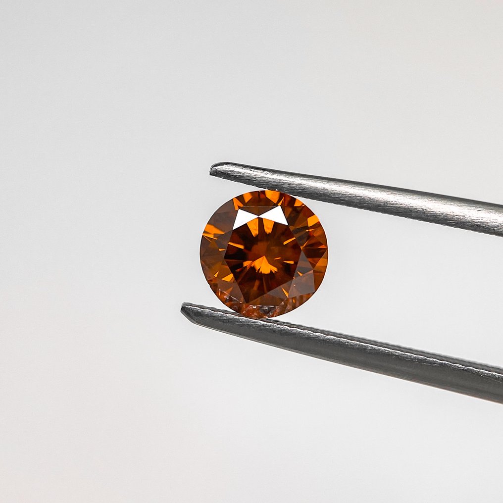 1 pcs 钻石  (天然色彩的)  - 0.83 ct - 圆形 - Fancy deep 稍帶棕色的 橙色 - SI2 微内含二级 - 美国宝石研究院（GIA） #1.0