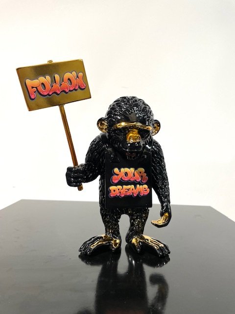 Van Apple - Graffiti Monkey - Follow Your Dreams #1.0