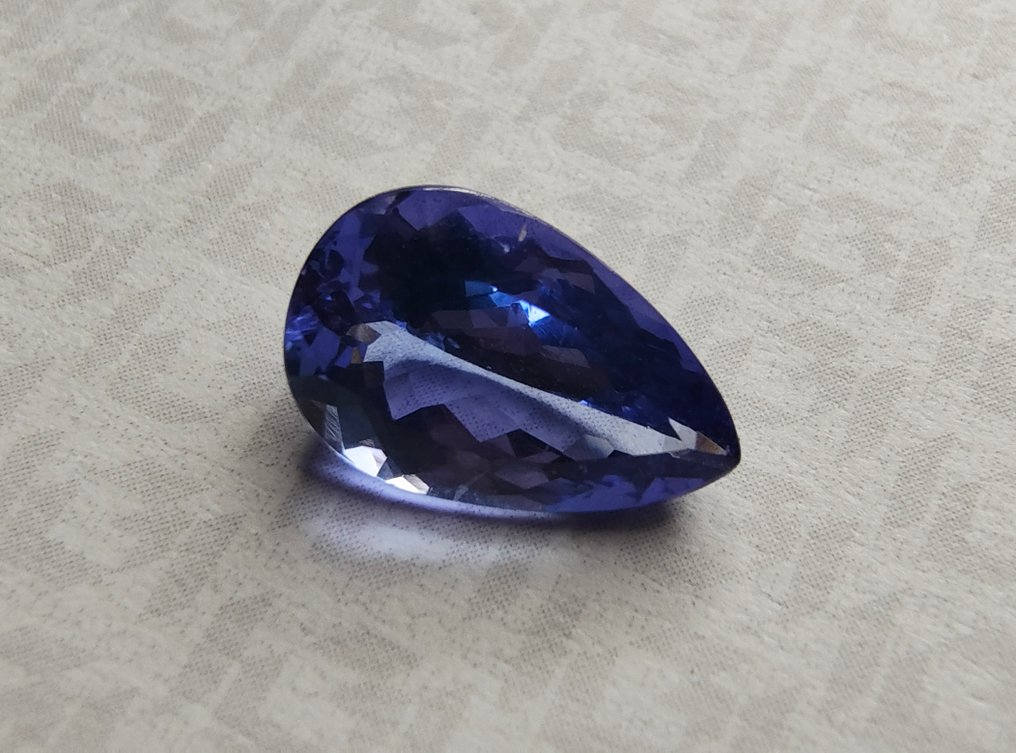 蓝色, 紫罗兰色 坦桑石  - 3.26 ct - 国际宝石研究院（IGI） - 强烈的蓝紫色 #2.1
