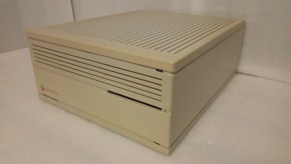 Apple Macintosh ll CX - 1989 - Computer #3.1