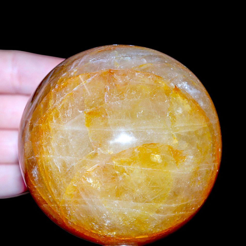 Incredible energetic power. The Golden Healer (Hematoid Quartz) Sphere. - Height: 86 mm - Width: 86 mm- 920 g #2.1