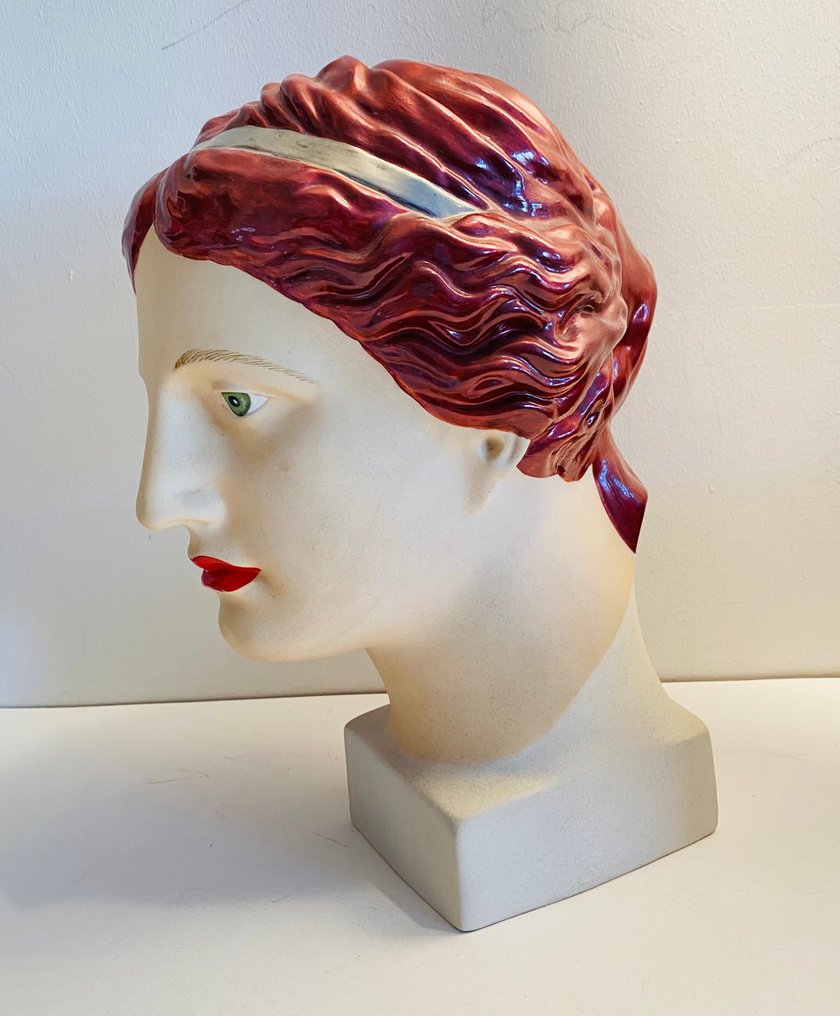 Olga Tobreluts  (1970) - Sculpture, Aphrodite - 35 cm - Ceramic - 1999 #1.0
