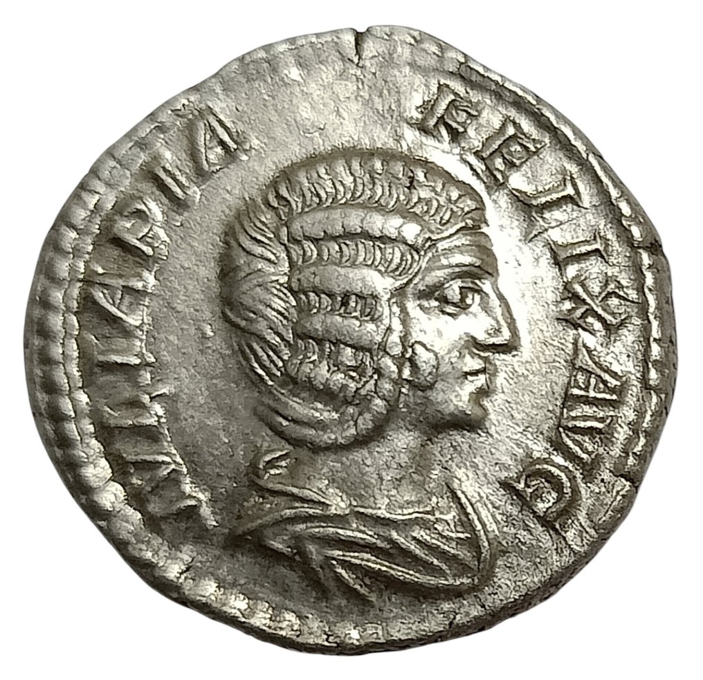 Ρωμαϊκή Αυτοκρατορία. Julia Domna (Augusta, AD 193-217). Denarius Rome 214 AD - DIANA LVCIFERA #1.0