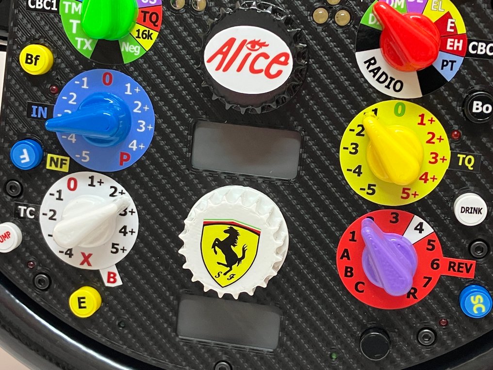 法拉利 - 奇米·雷克南 - 2007 - 仿制方向盘  #4.3