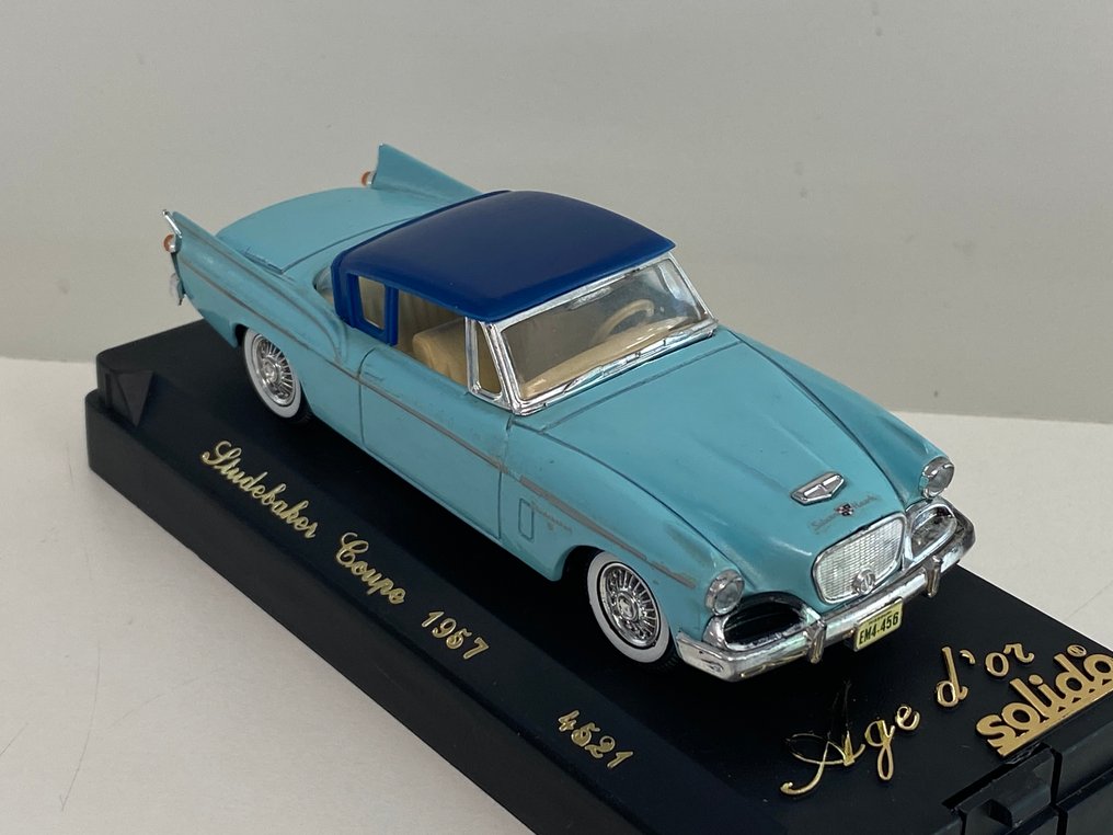 Solido 1:43 - Model car  (2) - Studebaker Hard-Top 1957 Ref 4522 + Studebaker Coupé 1957 Ref 4521 - Limited editions and sold out. #1.0