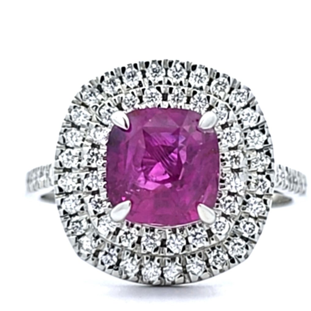 Ring Platinum -  2.98ct. tw. Ruby - Diamond - IGI Pinkish Red #1.0