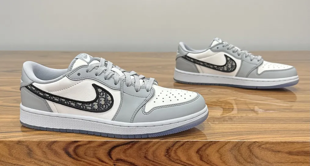 Christian Dior - Jordan 1 Retro Low Dior - Sneakers - Size: EU 42 #4.3