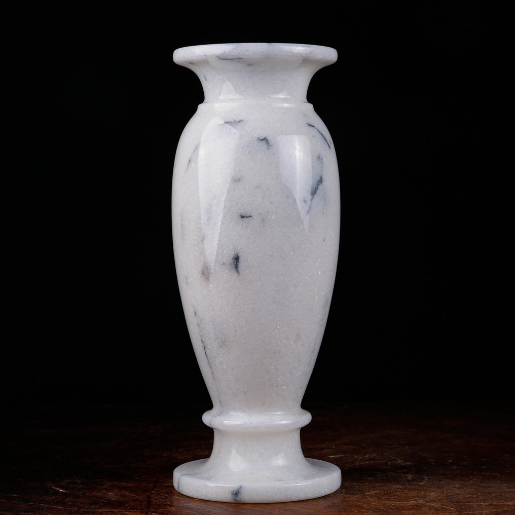 优雅的Ibiza白色大理石花瓶。 - 高度: 255 mm - 宽度: 100 mm- 2346 g #2.1