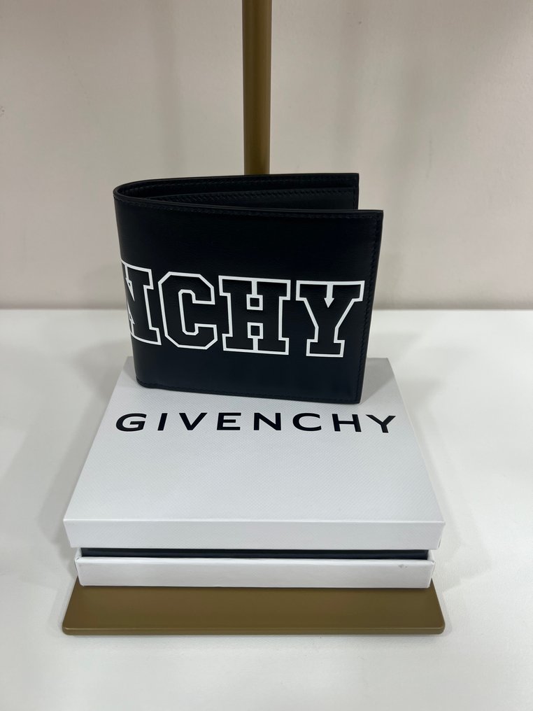 Givenchy - 錢包 #1.0