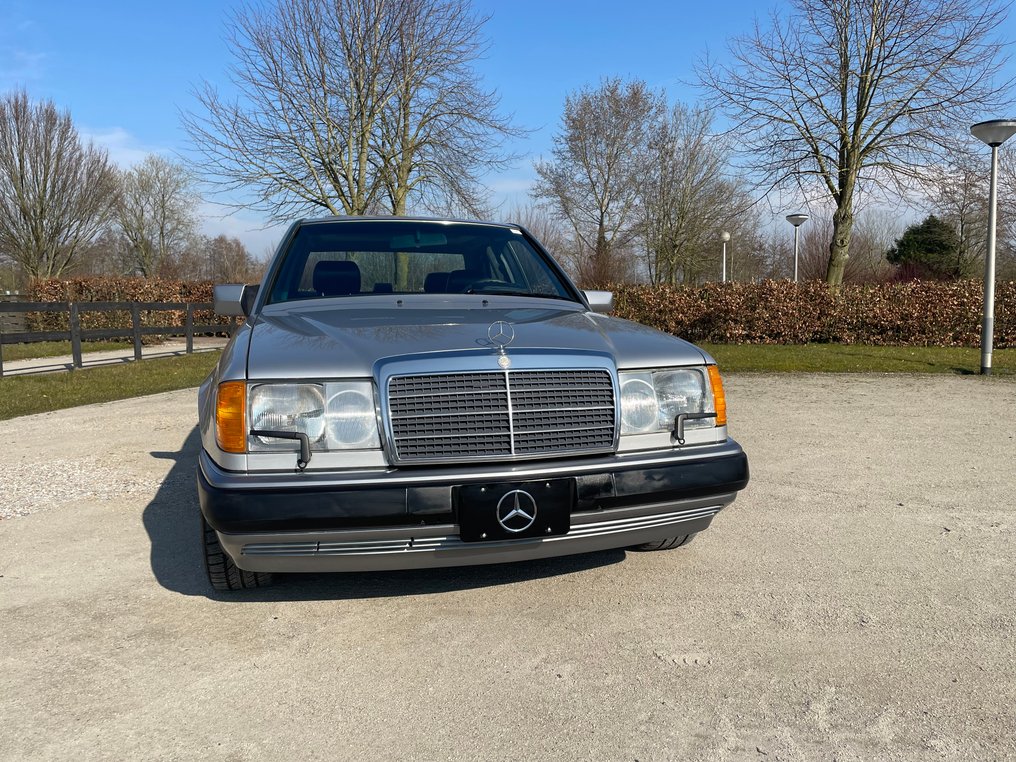 Mercedes-Benz - E 400 - 1992 #4.3