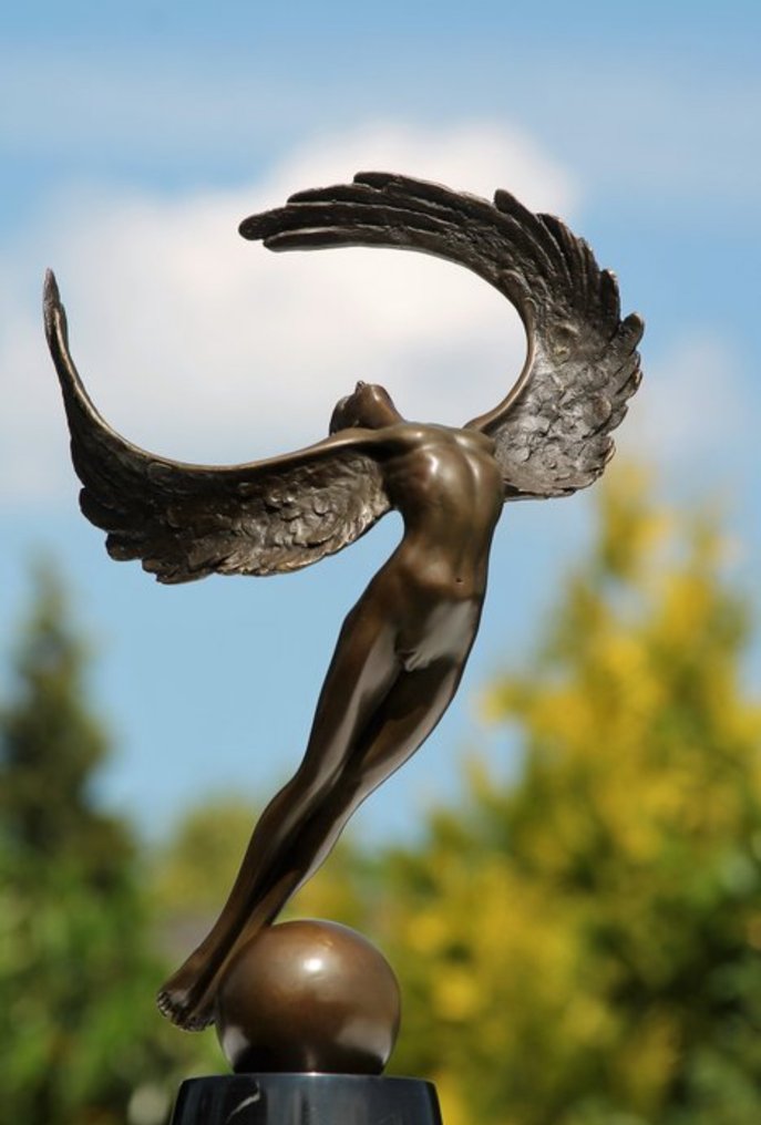 Statua, La victoire ailée - 38 cm - Bronzo dorato #4.3