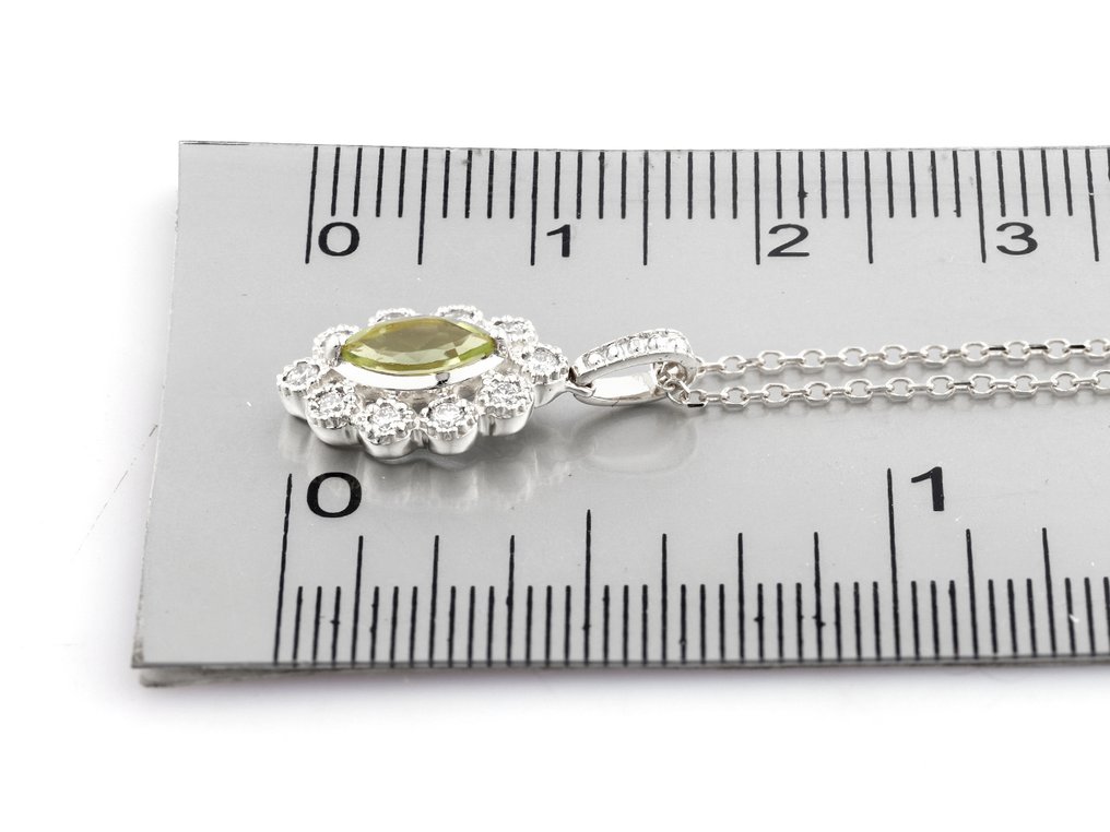 Colar com pingente - 14 K Ouro branco -  0.47ct. tw. Peridoto - Diamante #2.1