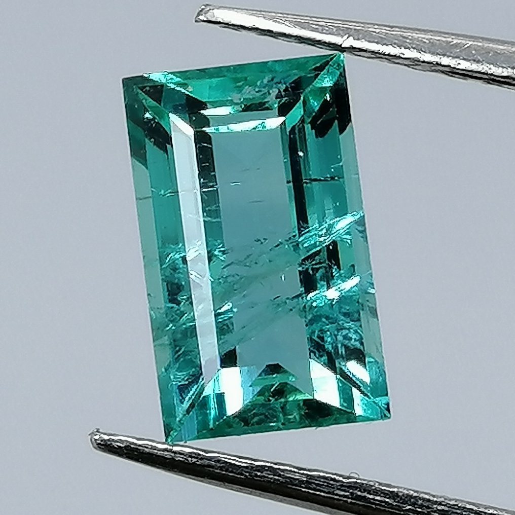 Emerald - 1.13 ct - Instituto Gemólogico Español (IGE) - Oil Minor #1.0