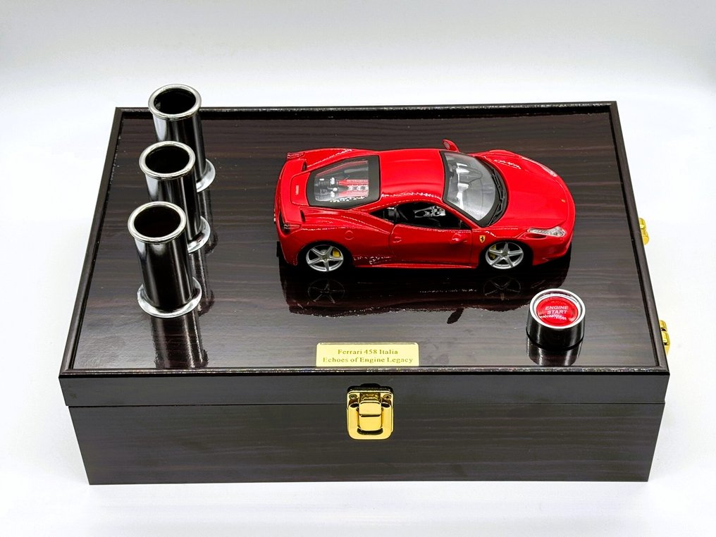 1:24 - Coche deportivo a escala - Ferrari 458 Italia Pure Sound – Professionally Recorded & Integrated into a Model Display - Edición limitada – Sonidos auténticos de 32 bits del Ferrari F136FB V8 de 4.5L – Numerados #2.1