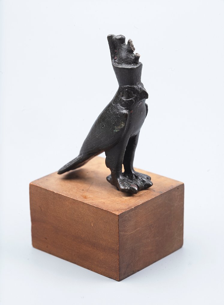 Ancient Egyptian Bronze God Horus as a falcon. Late Period 664-332 B.C. 6.5 cm height. #1.0