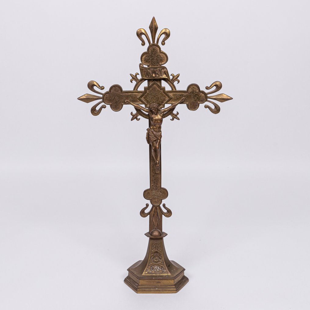 Cruce de altar, secolul al XIX-lea. - Bronz - 1850-1900 #1.0
