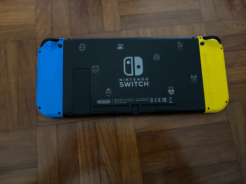 Nintendo - Switch - Nintendo Switch Fortnite Edition - Handheld game console - In original box #3.2