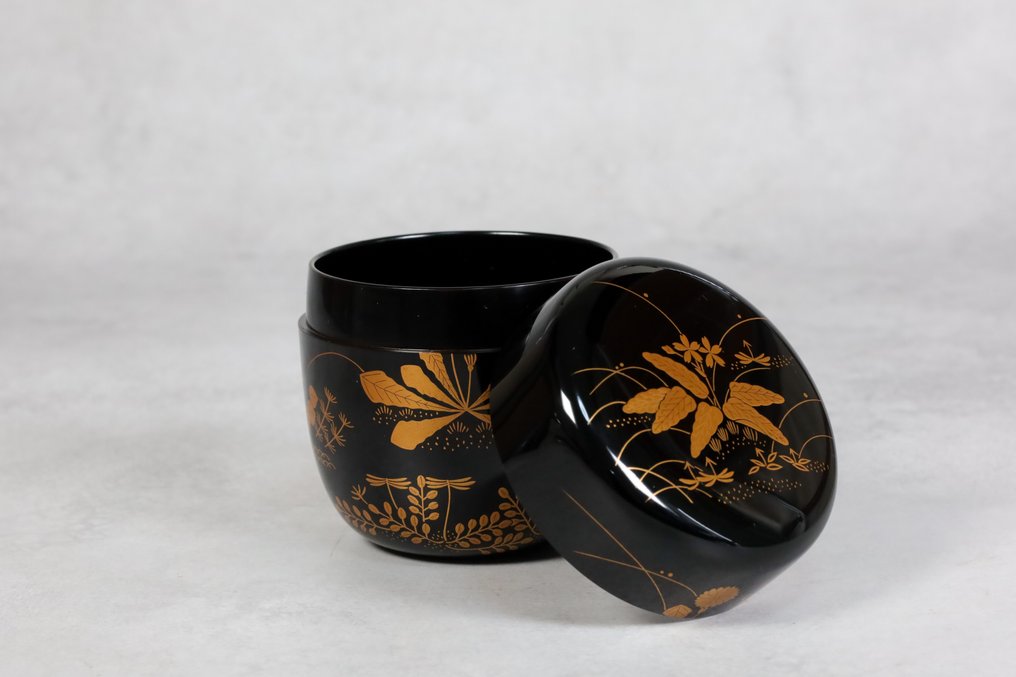 Yuho Sakashita 坂下雄峰 (b 1917) - Natsume - Ξύλο - Spring Field Maki-e #4.3